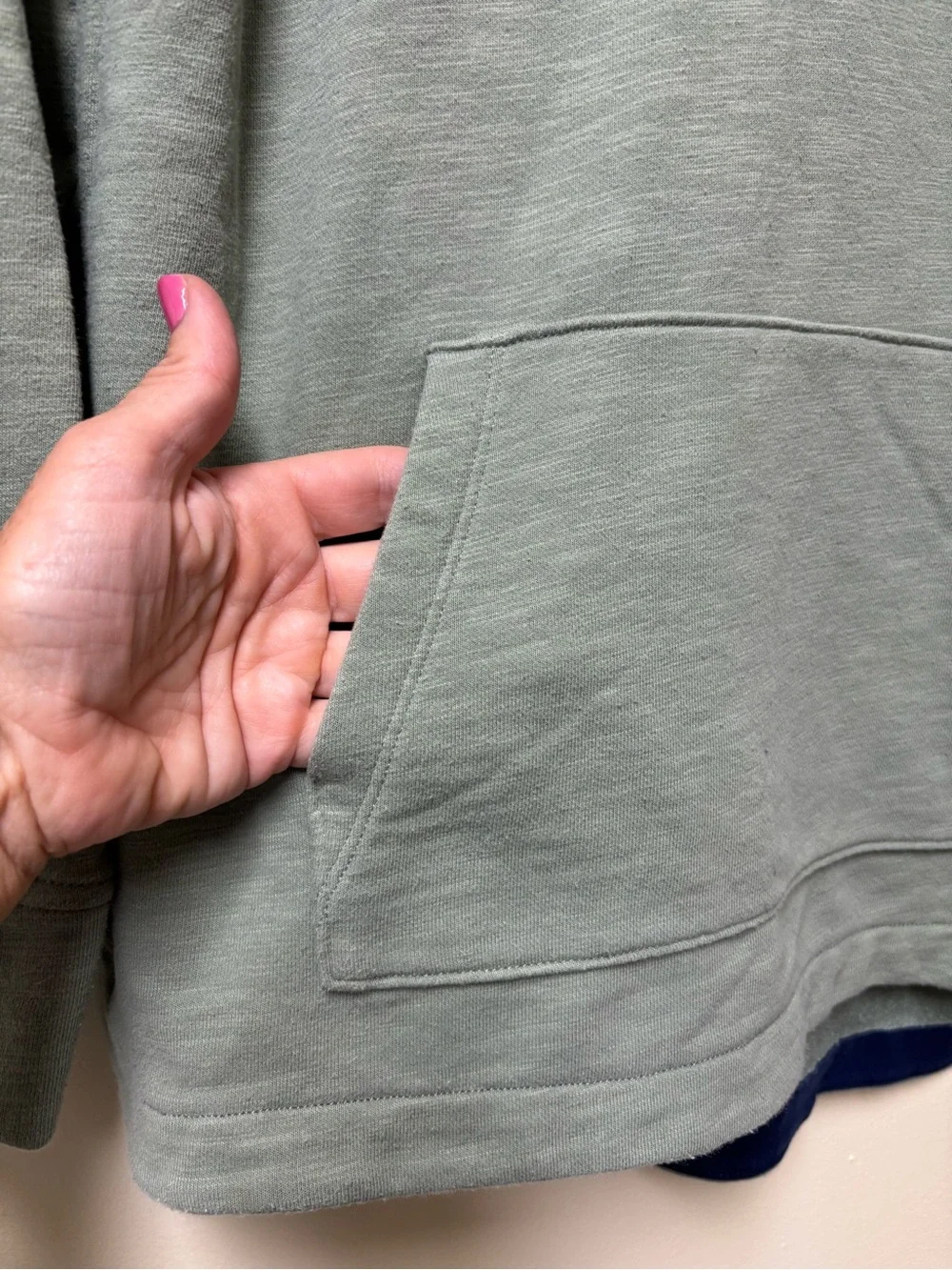 Vineyard Vines Pouch Pocket Slub Jersey 1/4 Zip Sweatshirt Sage Olive - Small - Picture 3 of 8
